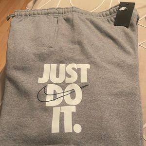 Nike Men’s 10in shorts